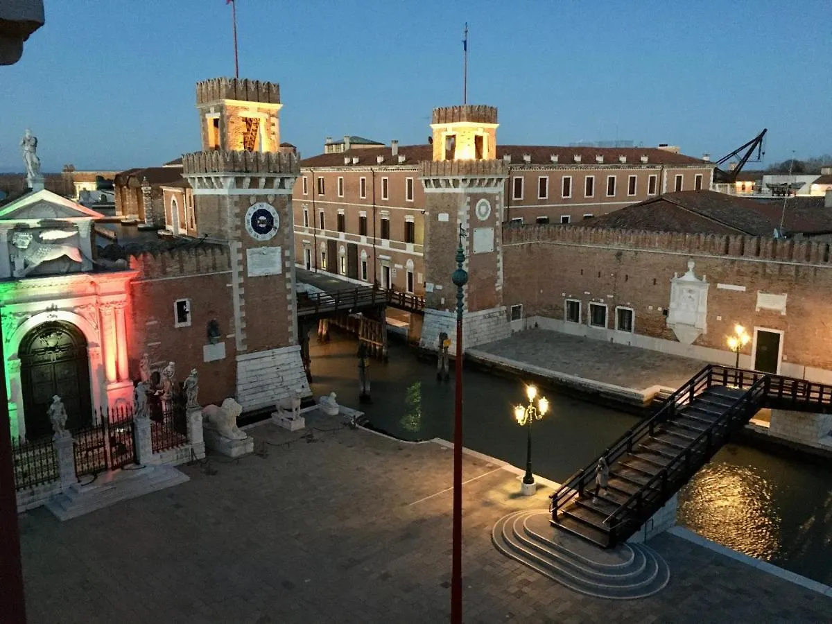Ca Arsenale Apartment Venice